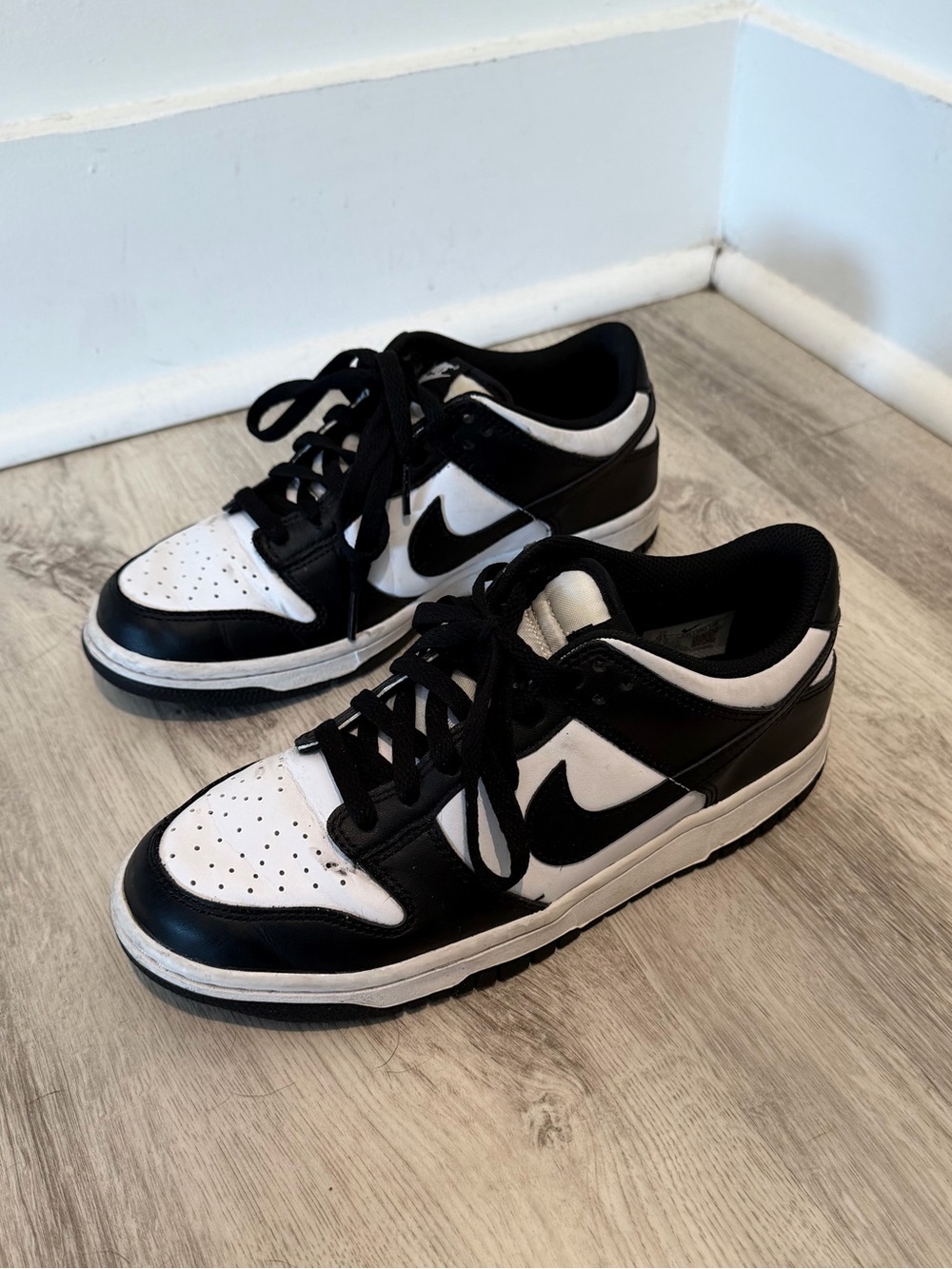 Nike Dunk Low - Pandas (M-7/W-8.5)